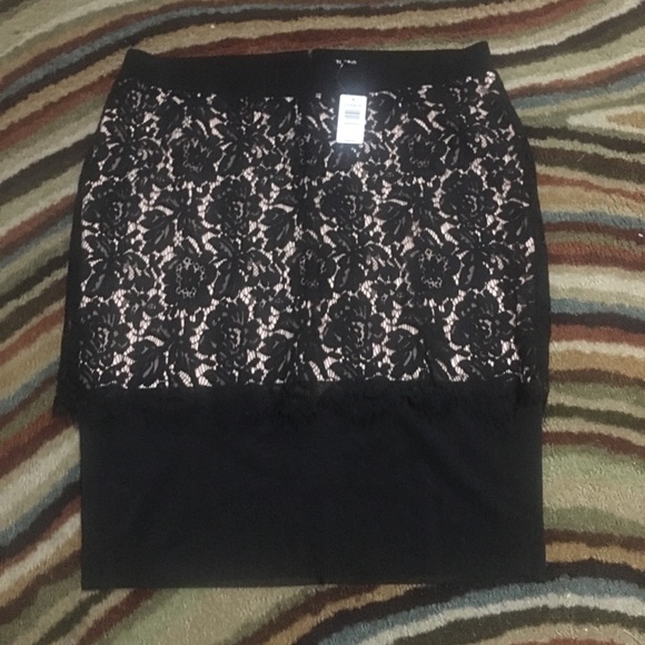 torrid Dresses & Skirts - Torrid Pencil Skirt BNWT
